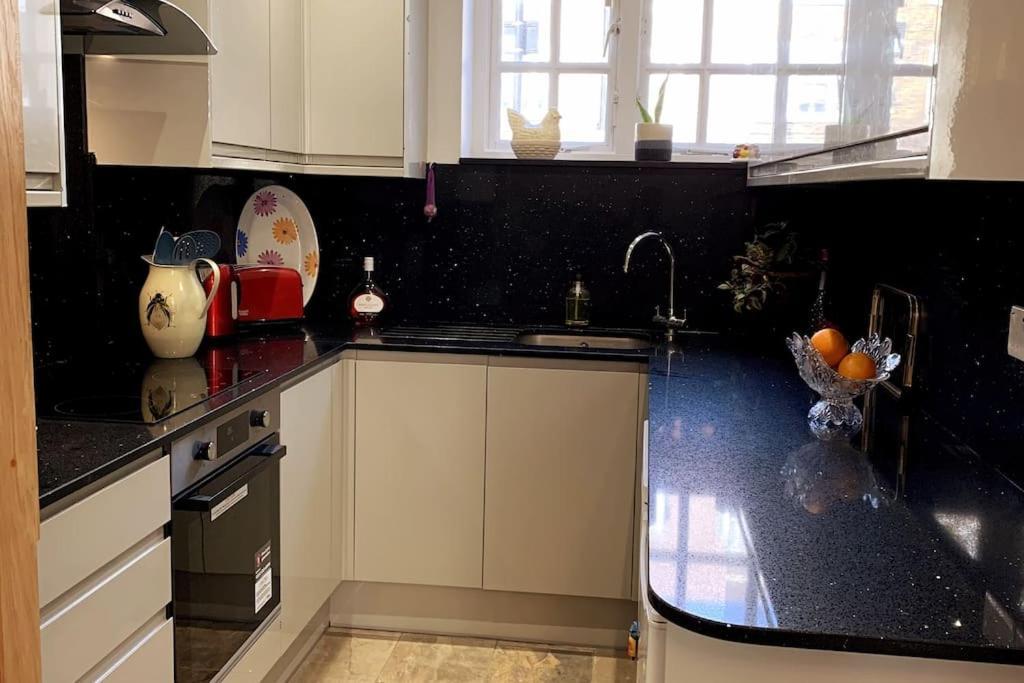 Stylish And Cosy 3 Bedroom Appartment London Exterior photo
